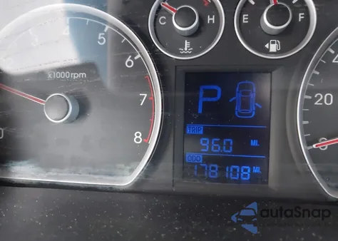 2011 Hyundai Elantra Touring Gls z USA, uszkodzony, nr VIN KMHDB8AE6BU118694